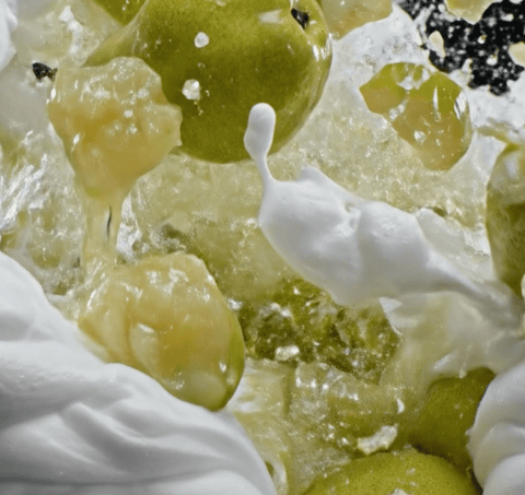 Pear Pavlova